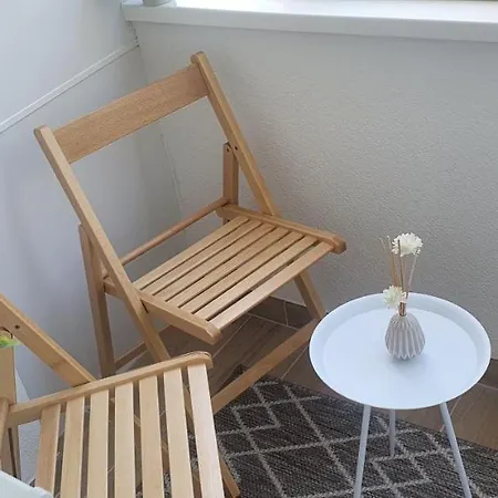 Lolita City Center Apartment *